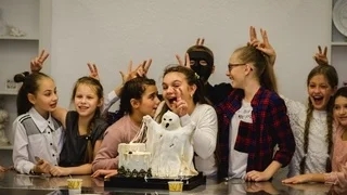 Квест на 8 марта для детей «Дом с привидениями»: даже призраки съедобны Квест на 8 марта для детей «Дом с привидениями»: даже призраки съедобны. alt_img_8-march-school